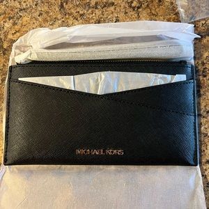 Jet Set Medium Black Michael Kors Saffiano Leather Crossover Wristlet